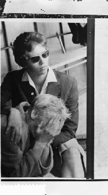 Nederlandse estafetteploeg gediskwalificeerd R. van Velz troost S. Posthumus