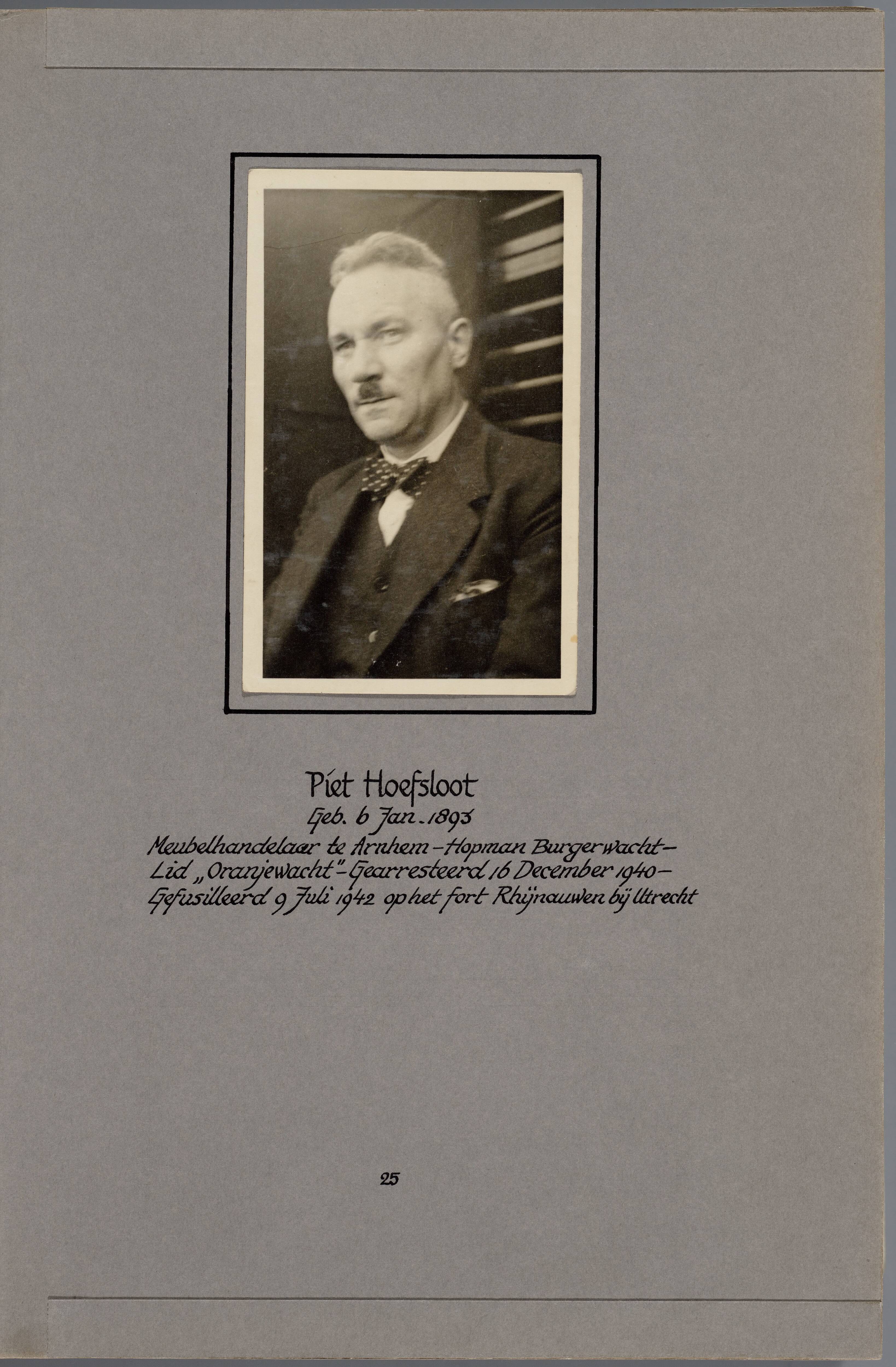 Stichting Oranjehotel: Doodenboeken Petrus Fredericus Antonius Hoefsloot
