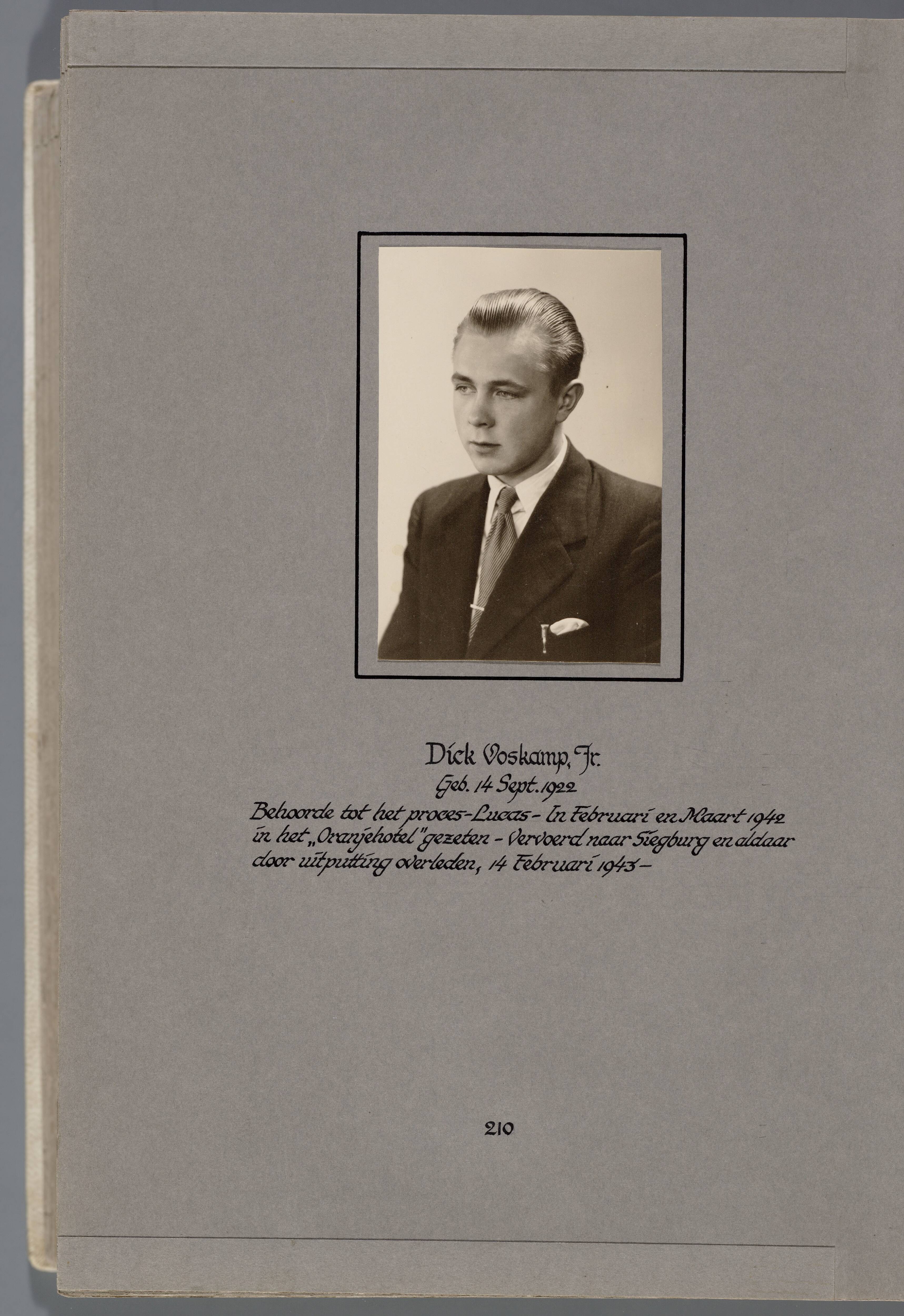 Stichting Oranjehotel: Doodenboeken Dick Voskamp Jr.